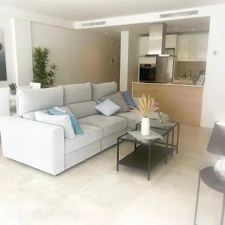Διαμέρισμα House, Short Walk To